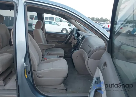 2006 Toyota Sienna Ce z USA, uszkodzony, nr VIN 5TDZA23C96S567416